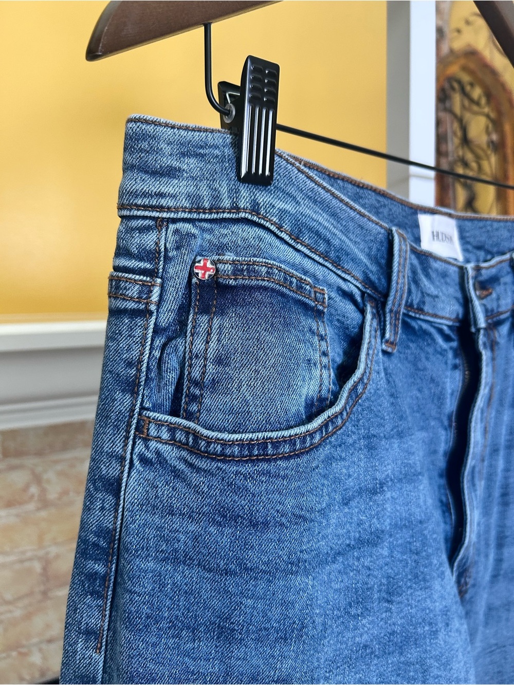 Hudson Jolene Wide Leg 3 Jeans in the Dickinson wash old money quiet luxury - Picture 5 of 16